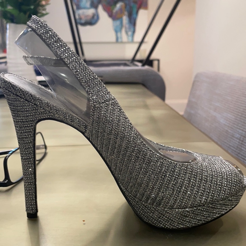 Adrianna Papell silver sparkle pumps. Worn once